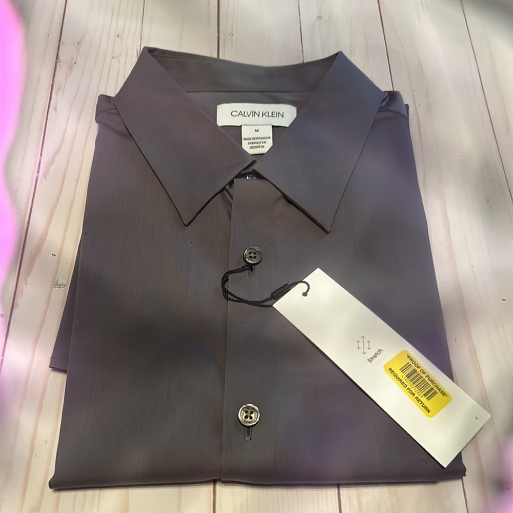 Calvin Klein. Size M - Picture 14 of 16